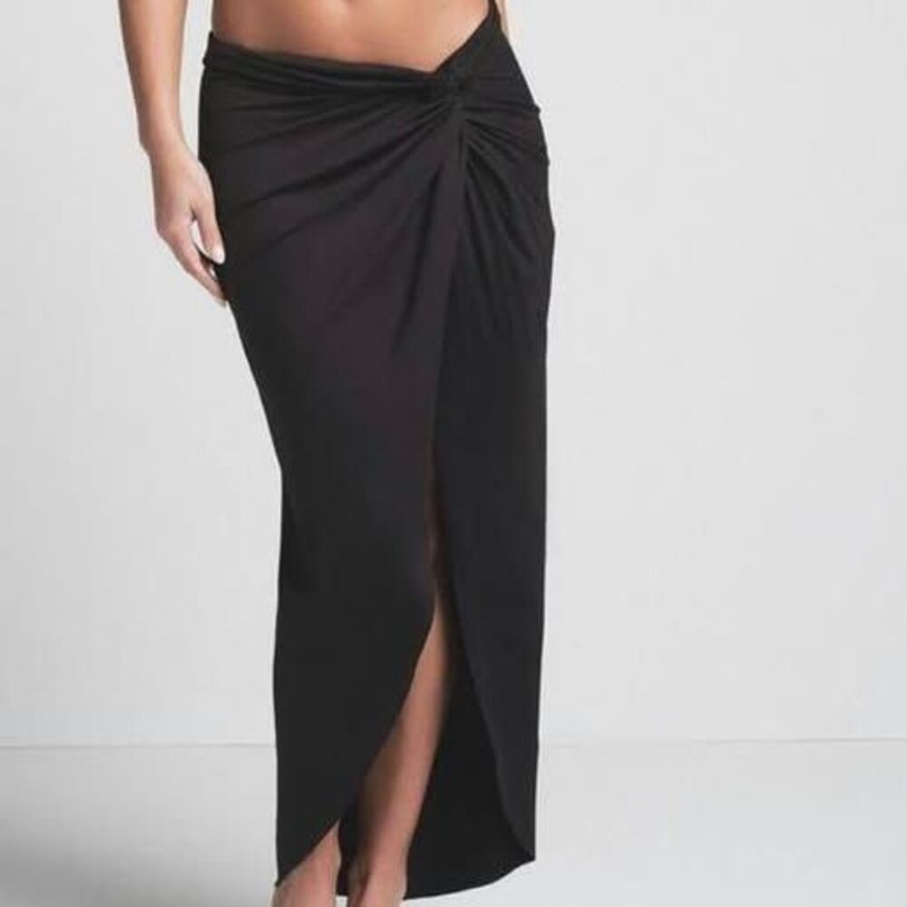 SKIMS Black Knot-Detail Swim Coverup Sarong